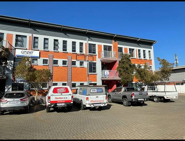 INDUSTRIAL PROPERTY TO RENT IN HENNOPSPARK
